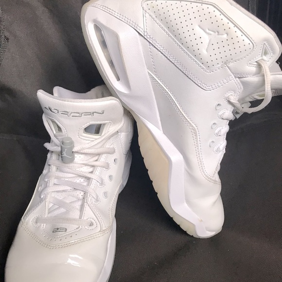 White Nike Jordan B’Loyal - Picture 2 of 5